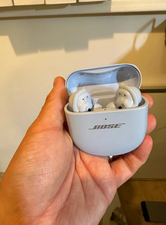Écouteurs sans fil Bose QuietComfort Ultra à réduction de bruit, Bluetooth, Space Audio et réduction de bruit de première classe