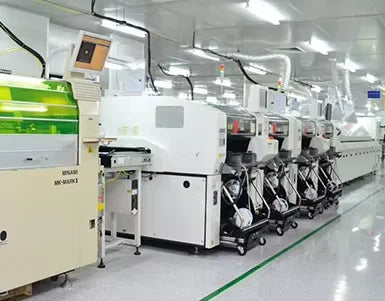 iPhone 17 Pro Max 5G 1 To 6,9 pouces 4G/5G d'origine, neuf et très recherché, vendu en gros. Téléphone d'occasion original débloqué.