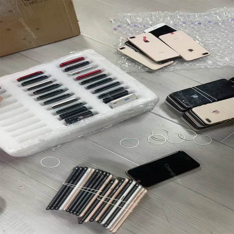 iPhone 17 Pro Max 5G 1 To 6,9 pouces 4G/5G d'origine, neuf et très recherché, vendu en gros. Téléphone d'occasion original débloqué.