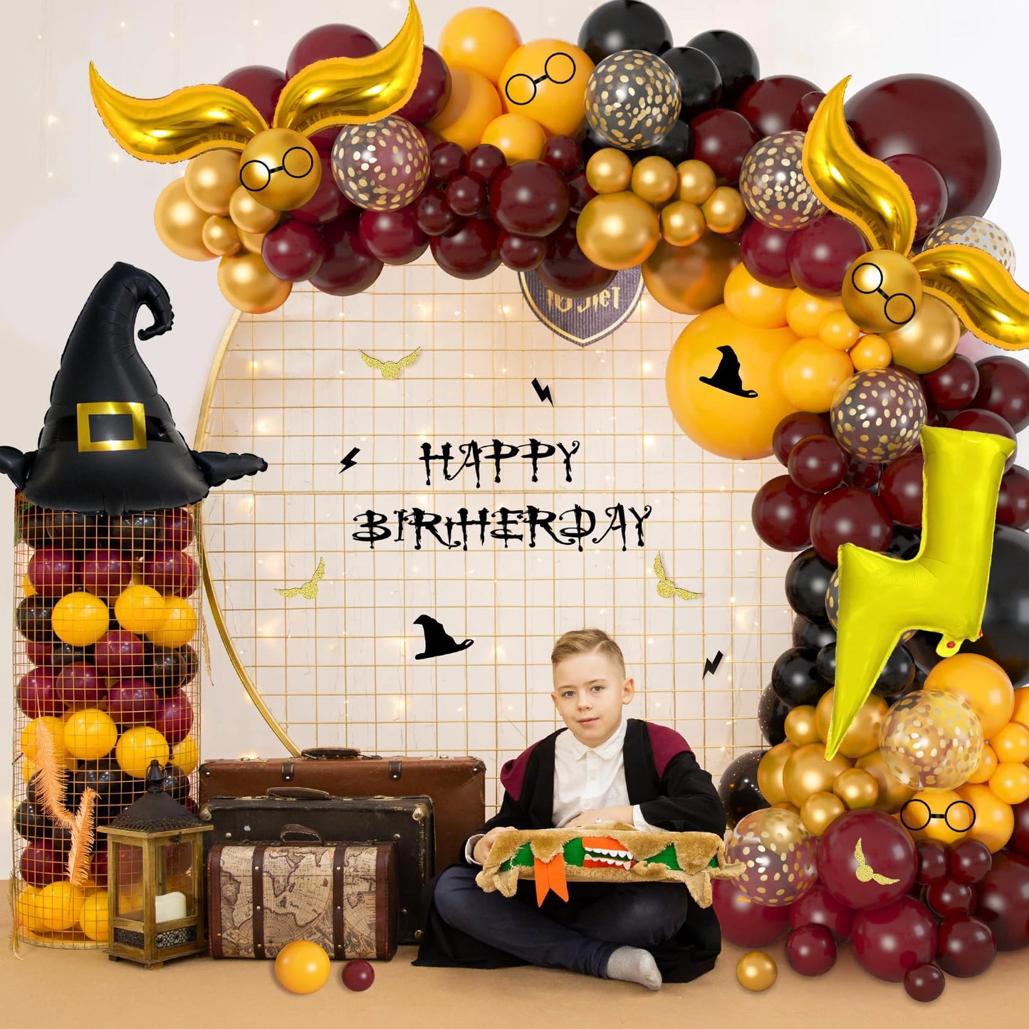 Kit d'arche de ballons magiques pour école de sorciers, avec chapeau de sorcier Vif d'or bordeaux, noir et or, pour une fête d'anniversaire sur le thème de la magie ou d'Halloween.