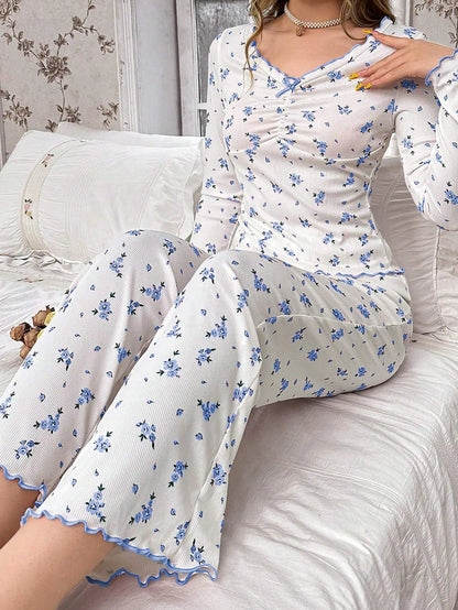 Women Pajamas Set Autumn Winter Sleepwear Round Neck Floral Printed Long Sleeve Tops and Trousers Home Wear Loungewear