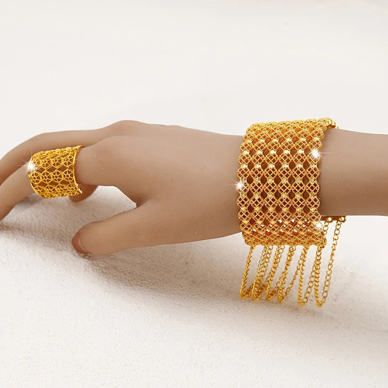 Women's Gold-Plated Hollow Metal Cuff Bangle Alloy Jewelry Set Pearl Ring for Weddings Engagements Personalities' Gift