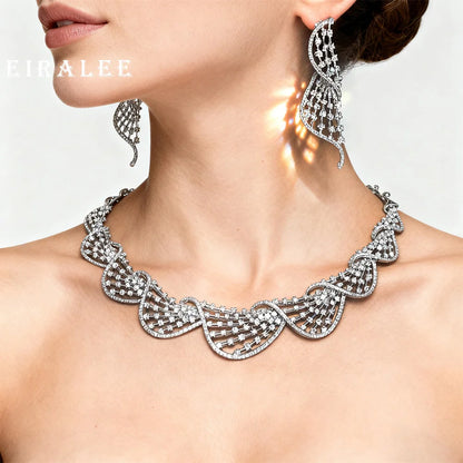 EIRALEE Nouvelle parure de bijoux pour femmes, collier et boucles d'oreilles en zircone cubique. Parure de bijoux de mariée, accessoire idéal pour un bal, un mariage ou une fête.