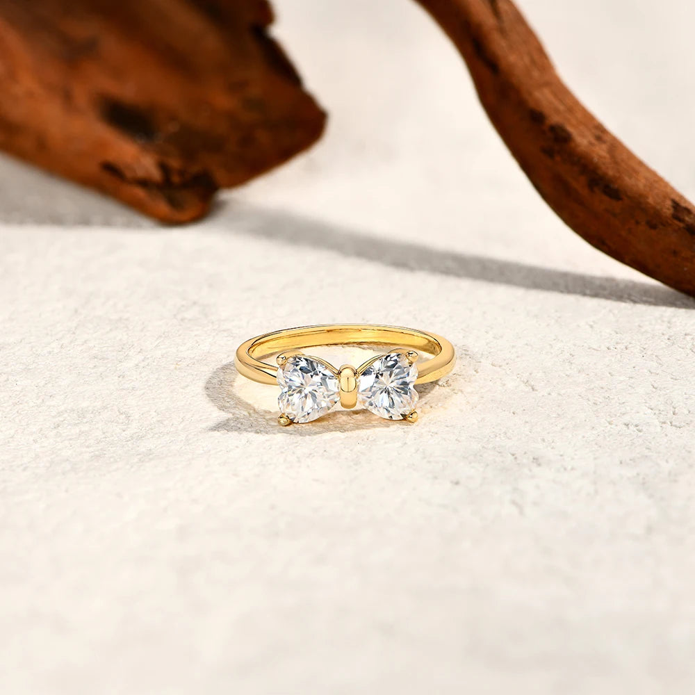 Bagues en argent sterling 925 avec nœud papillon et moissanite, lot de 2, 0,8 ct, taille cœur, couleur D, pureté VVS1. Bijou de luxe idéal pour une soirée.