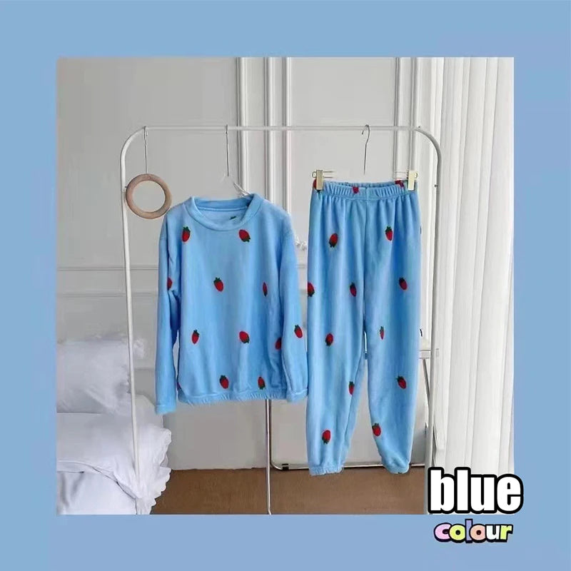 Women Pyjamas Sets 2025 Autumn Winter Warm Flannel Strawberry Coral Long Sleeve Girls Sleepwear Casual Fleece Pajamas Homewear