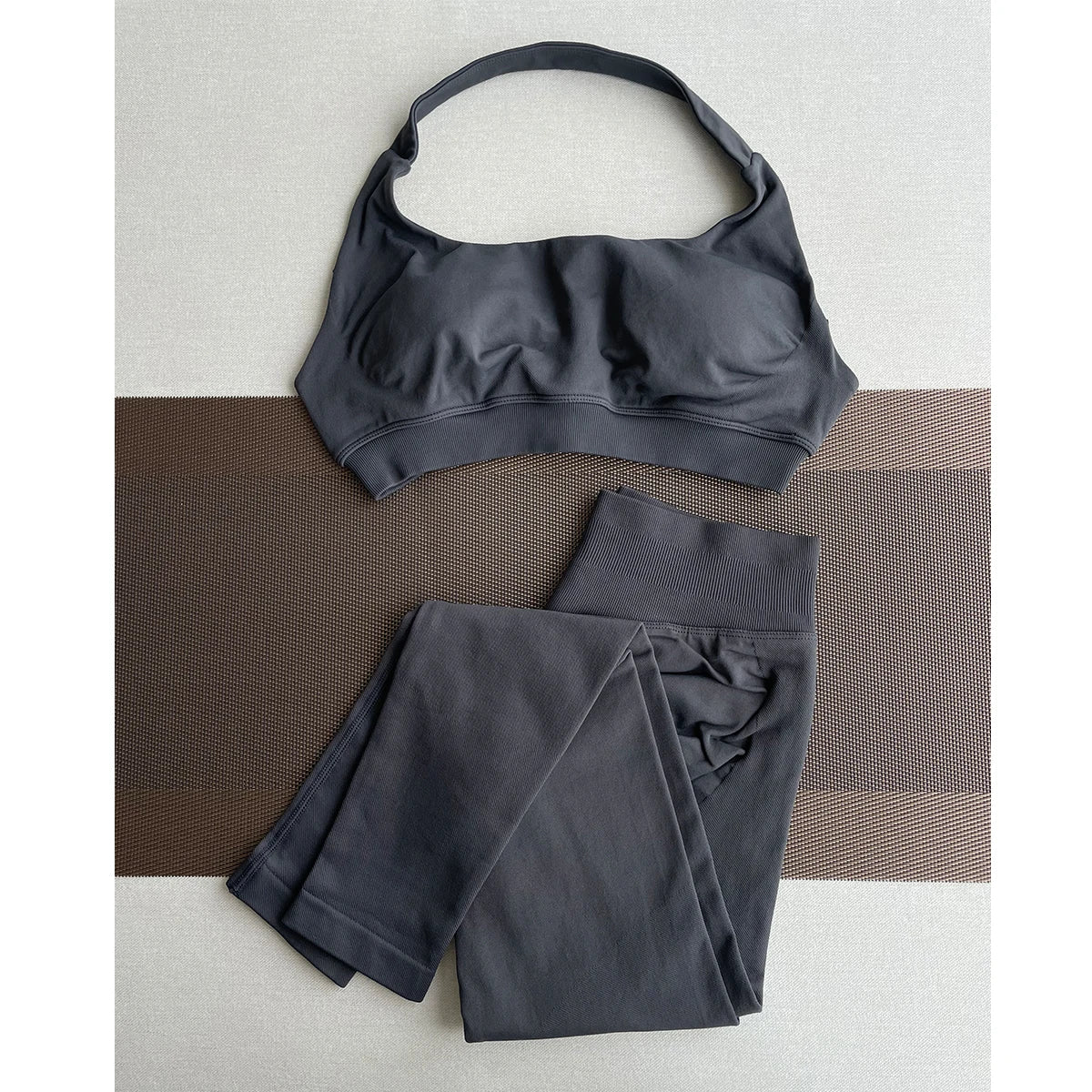 2 Pieces Yoga Gym Set Women Seamless Strappy Yoga Bra High Waist Workout Scrunch Shorts Sports Set Fitness Clothes Sportswear