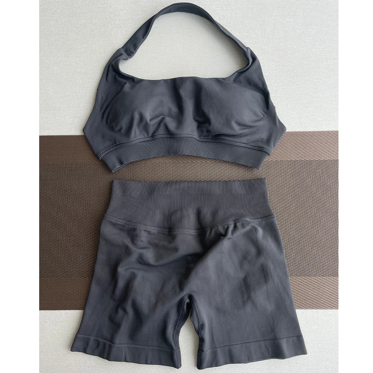 2 Pieces Yoga Gym Set Women Seamless Strappy Yoga Bra High Waist Workout Scrunch Shorts Sports Set Fitness Clothes Sportswear