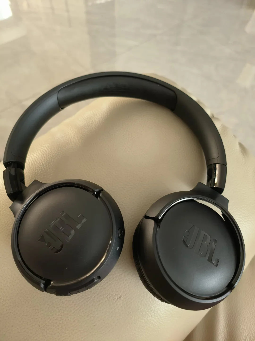JBL Tune 520BT On-Ear Bluetooth Headphones - 57H Battery, Bluetooth 5.3, JBL Pure Bass, Lightweight, Foldable & Comfortable for