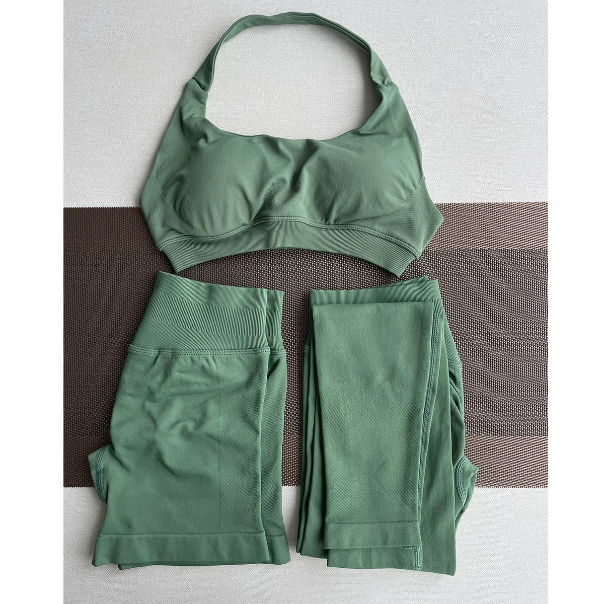 2 Pieces Yoga Gym Set Women Seamless Strappy Yoga Bra High Waist Workout Scrunch Shorts Sports Set Fitness Clothes Sportswear