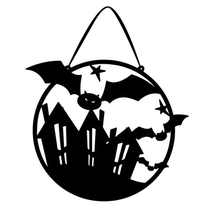 Décorations créatives pour une fête d'Halloween à la maison : décorations de porte, panneaux suspendus de sorcières, décorations à suspendre pour Halloween