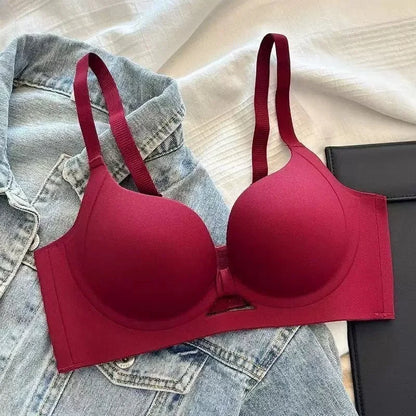 Red Lifting Small Breasts Gathered To Show Large Upper Support Without Steel Rings and Comfortable and Traceless Bra