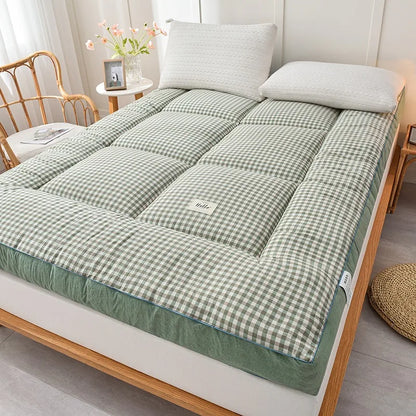 NewestFoldable Lightweight Portable Sleeping Pad/Tatami Mat Japanese Futon Mattress  Soft Fabric,Easy Storage & Travel Mattress