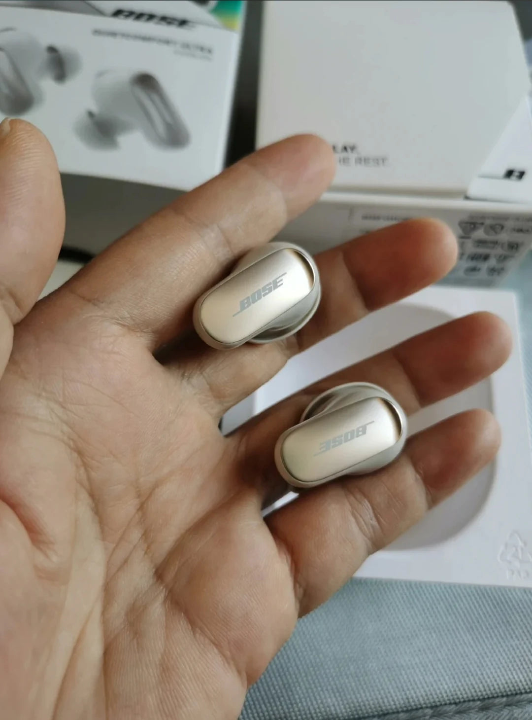 Bose QuietComfort Ultra Wireless Noise Cancelling Headphones Bluetooth Earbuds Space Audio and First-Class Noise Cancelling