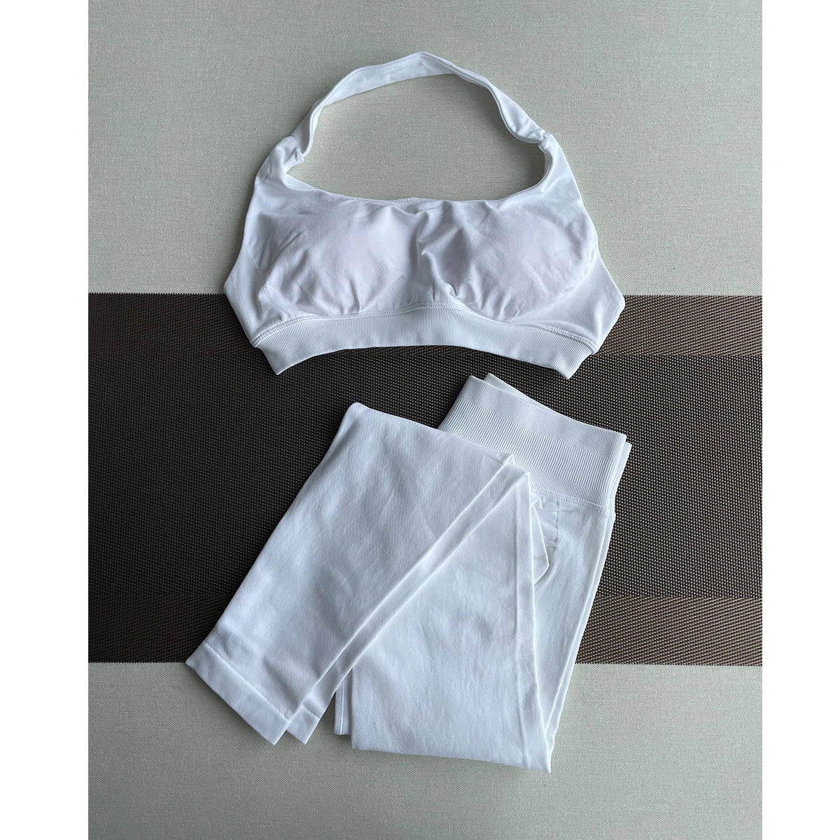 2 Pieces Yoga Gym Set Women Seamless Strappy Yoga Bra High Waist Workout Scrunch Shorts Sports Set Fitness Clothes Sportswear