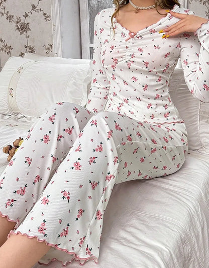 Women Pajamas Set Autumn Winter Sleepwear Round Neck Floral Printed Long Sleeve Tops and Trousers Home Wear Loungewear