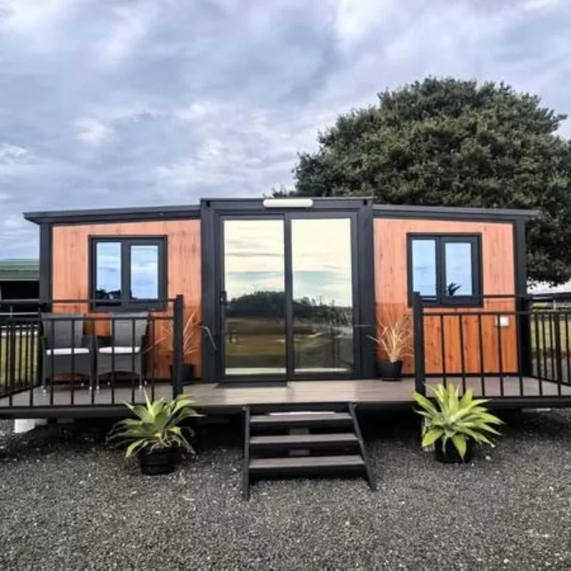 Prefabricated Container House Mobile Expand Container House Portable Small Family Modern Villa Family Waterproof Home Container