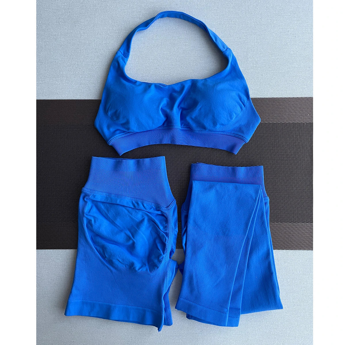 2 Pieces Yoga Gym Set Women Seamless Strappy Yoga Bra High Waist Workout Scrunch Shorts Sports Set Fitness Clothes Sportswear