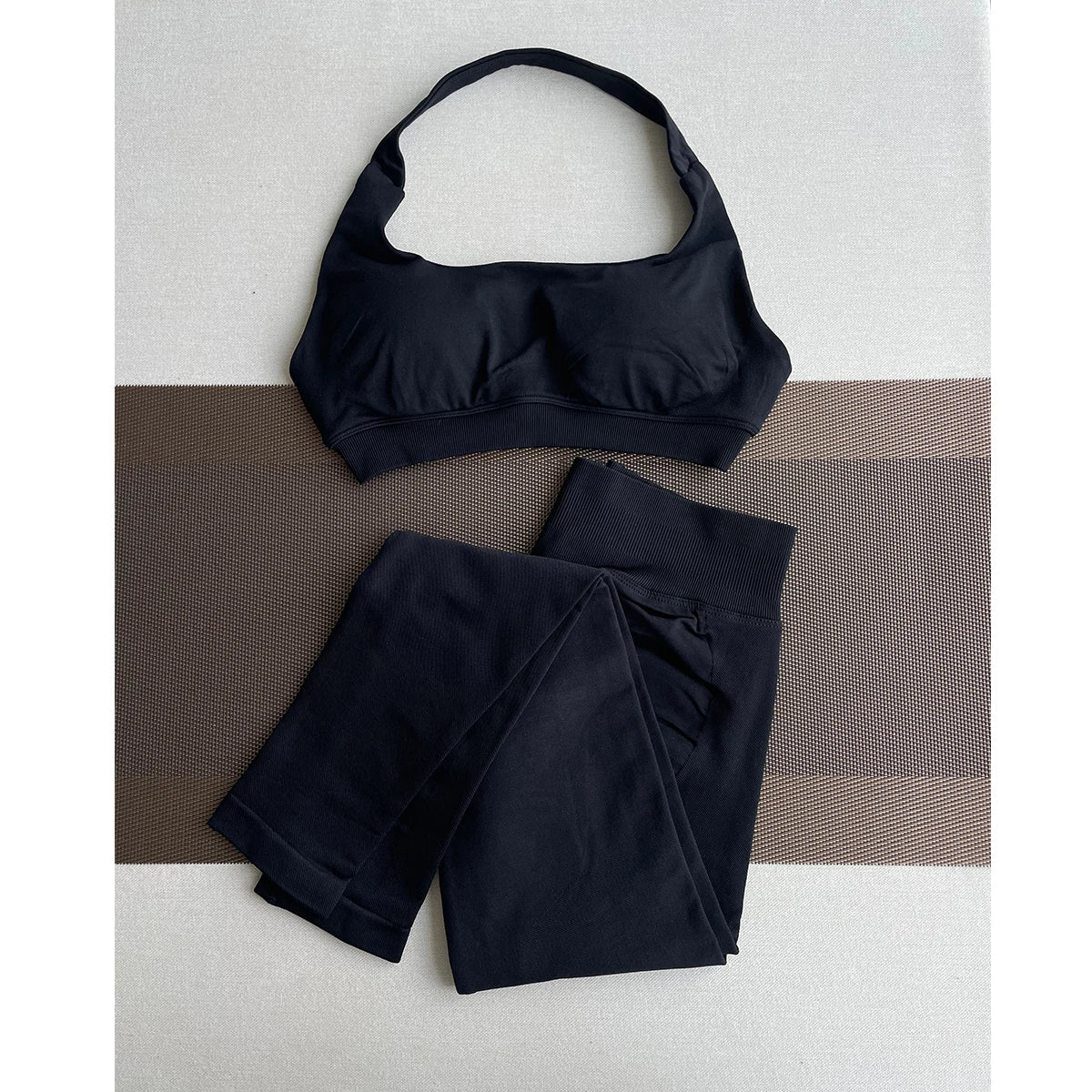 2 Pieces Yoga Gym Set Women Seamless Strappy Yoga Bra High Waist Workout Scrunch Shorts Sports Set Fitness Clothes Sportswear