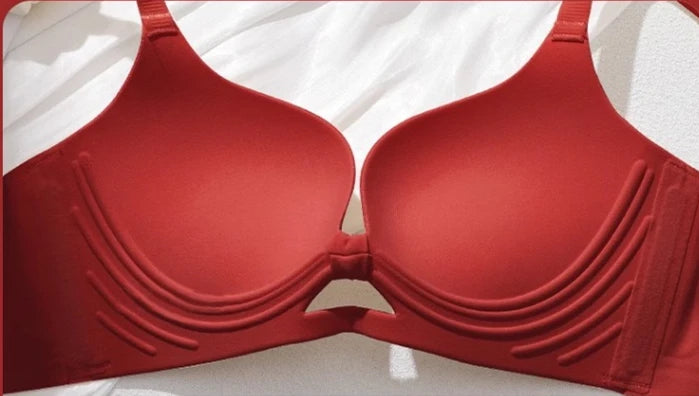 Red Lifting Small Breasts Gathered To Show Large Upper Support Without Steel Rings and Comfortable and Traceless Bra