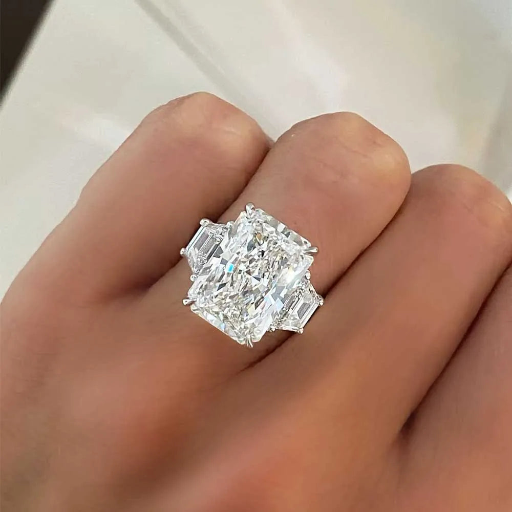 Bagues de luxe BXINY en argent 925 (S925) serties de trois diamants taille glace, sertis de moissanite taille radiant/émeraude 10 carats. Bijoux pour femmes et hommes.