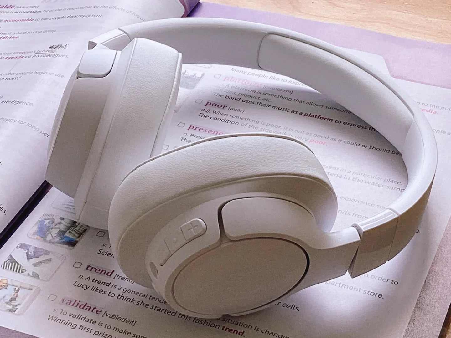 JBL Tune 520BT On-Ear Bluetooth Headphones - 57H Battery, Bluetooth 5.3, JBL Pure Bass, Lightweight, Foldable & Comfortable for