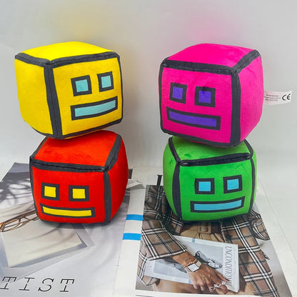 Peluche Cube Geometry Dash de 12 cm pour Halloween, petit coussin en peluche, pendentif carré, cadeau mignon pour les enfants